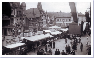 Kirmes auf dem Markt 1932