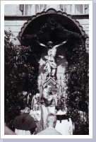 Fronleichnam 1934, Pfarrer Rosch erteilt den Segen am Marktkreuz